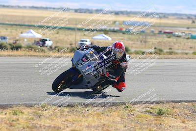 media/Oct-15-2023-TrackXperience (Sun) [[85198ff50b]]/Group 2/session 4 turn 3/